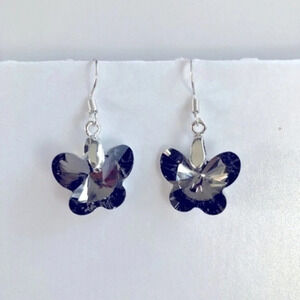 Deep Gray Butterfly Rainbow Aura Titanium Crystal Quartz Earrings NWT